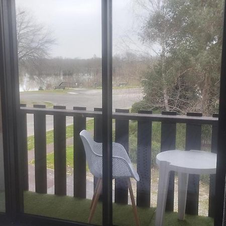 Apartamento Studio Tout Confort Au Bord Du Lac D'Estey Dax Exterior foto